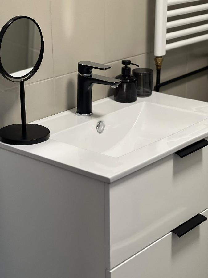 Apartman Opava S Parkovanim Ngoại thất bức ảnh