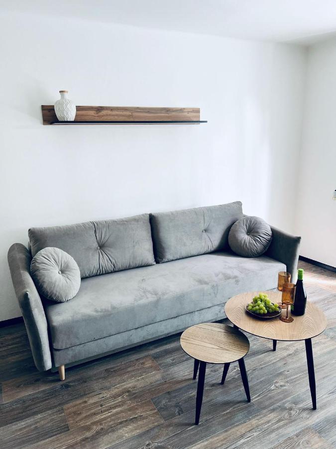 Apartman Opava S Parkovanim Ngoại thất bức ảnh